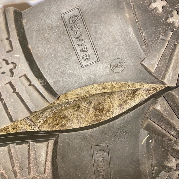 Groove distressed vegan leather ankle combat boot multicolour knit cuff S 9 - Picture 6 of 6